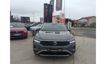 VW T-ROC 1.0 TSI 110 KS *TVORNIČKO JAMSTVO*